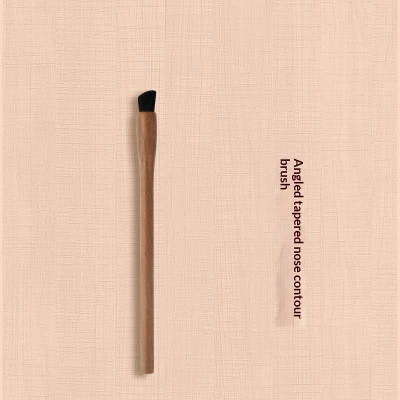 Angled Nose Contour Brush
