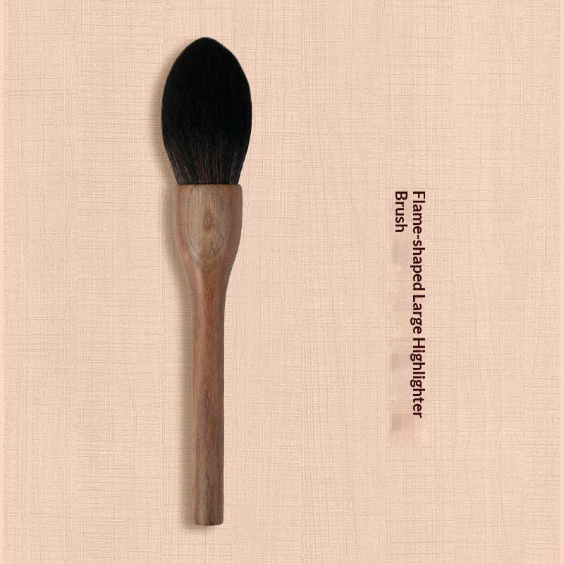 Large Flame Highlighter Brush