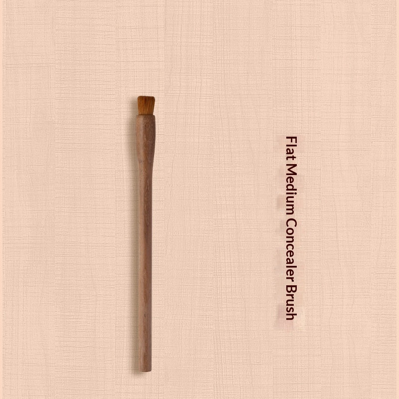 Flat Medium Concealer Brush